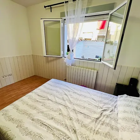 Apartamento Betty Lägenhet *