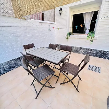 Apartamento Betty Lägenhet *